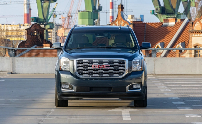 GMC Yukon cena 229000 przebieg: 49000, rok produkcji 2020 z Warszawa małe 667